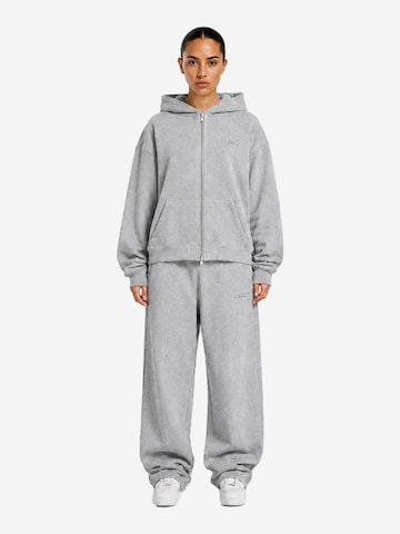 Veste de survêtement 'Zip Hoodie - Grey Melange' 4thD en gris