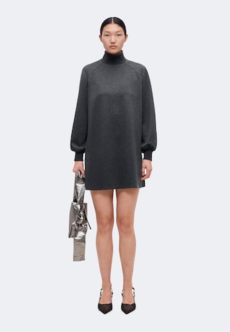 Rochie 'Panno' de la M-M pe gri