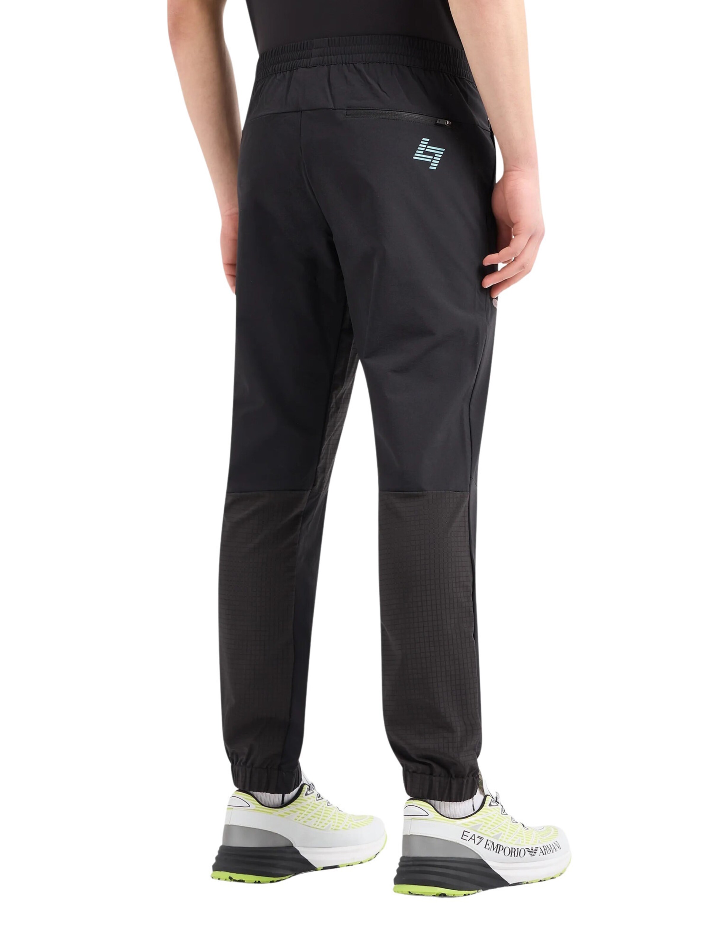 EA7 Emporio Armani Tapered Sportsbukser i sort