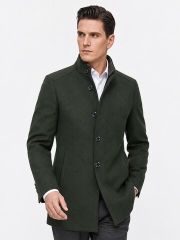 Manteau d’hiver 'Winterkern' ALLTHEMEN en vert : devant