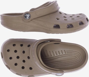 Crocs Sandals & High-Heeled Sandals in 34 in Brown: front