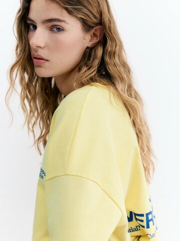 Pull&Bear T-Shirt in Gelb
