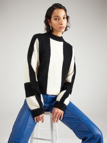 VILA ROUGE Sweater 'SINA' in Black: front
