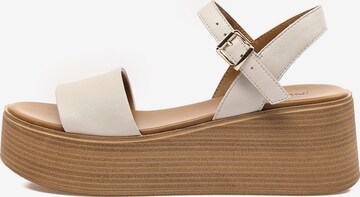 INUOVO Sandals in Beige