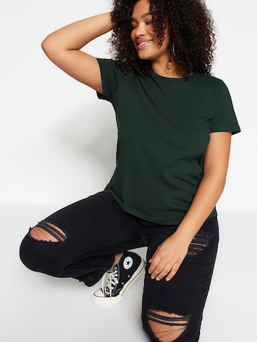 Trendyol Curve - Camisa em verde
