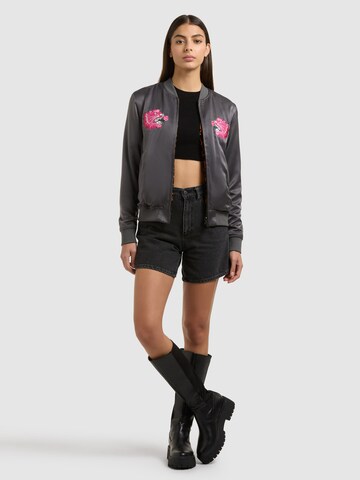 Veste mi-saison 'Ruby' khujo en gris