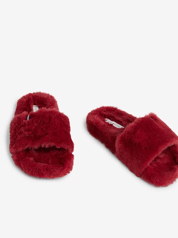 TOMMY HILFIGER Slippers in Red