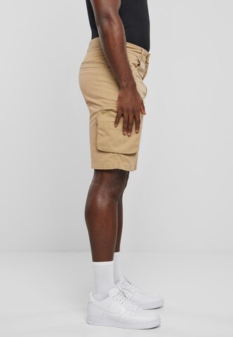 Urban Classics Slimfit Shorts in Beige