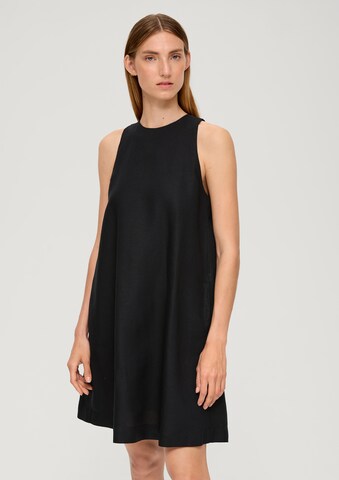 s.Oliver BLACK LABEL Kleid in Schwarz: Vorderseite