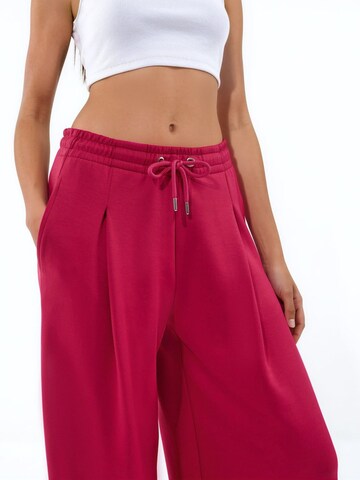 Wide leg Pantaloni di Hiccup in rosso