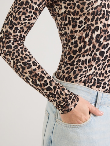 ABOUT YOU Боди-футболка 'Drew' в Коричневый