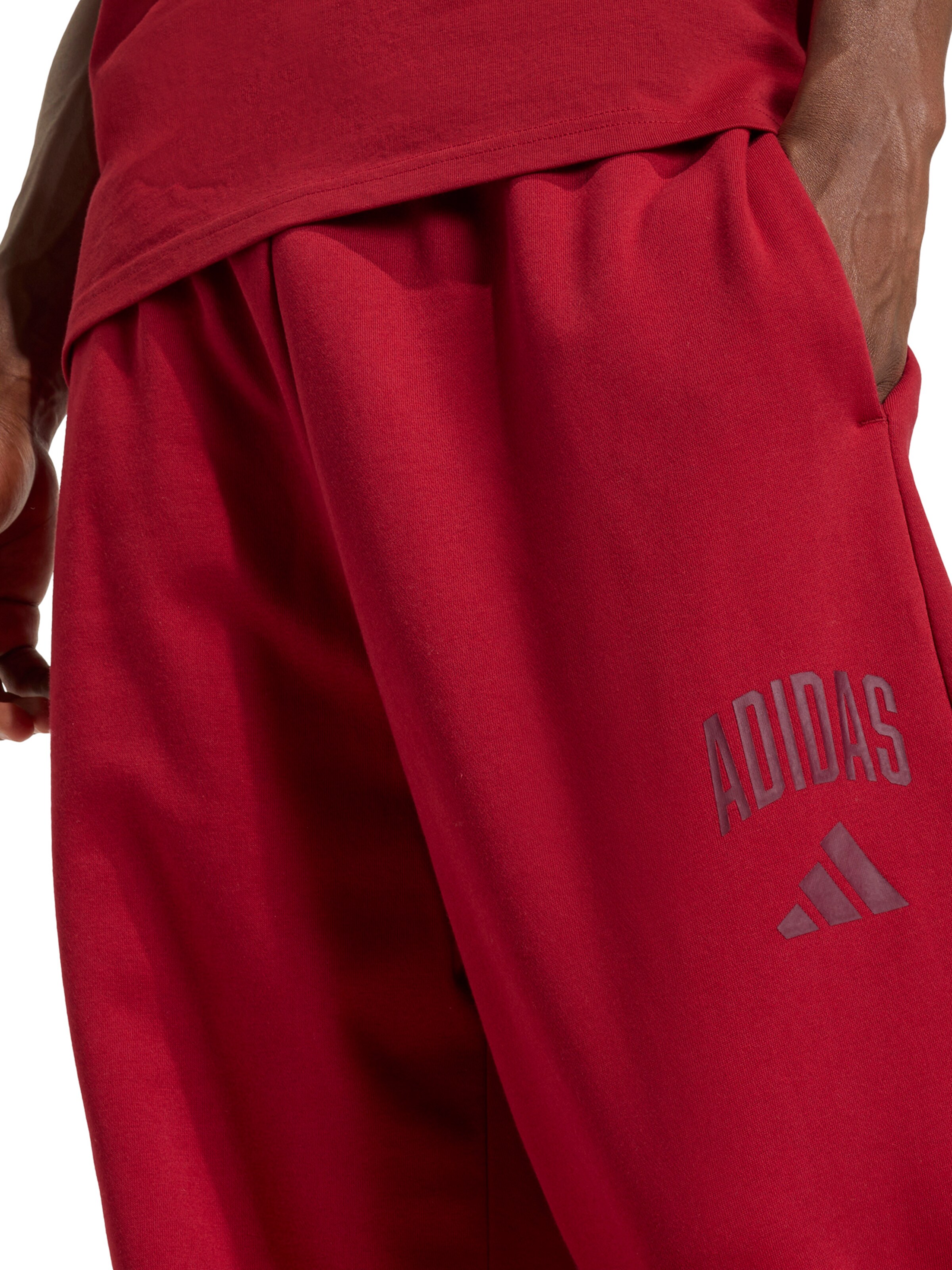 ADIDAS SPORTSWEARLoosefit Sportske hlače 'COLLEGIATE' - crvena boja