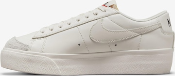Nike Sportswear Низкие кроссовки 'Blazer' в Белый: спереди