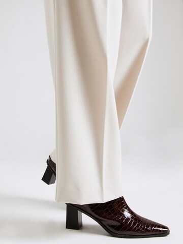 Wide Leg Pantalon à pince 'TROIAN' VERO MODA en beige