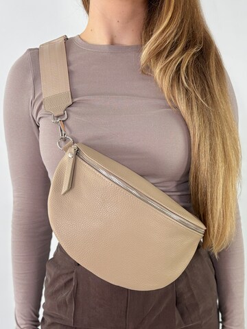 Sacs banane 'MILA large' lePelou en beige : devant