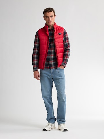 Petrol Industries Bodywarmer 'Bryce' in Rood