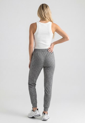 myMo ATHLSR Tapered Pants in Grey