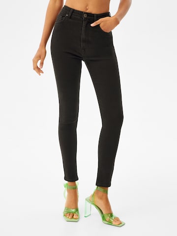 Bershka Slim fit Jeans in Black: front