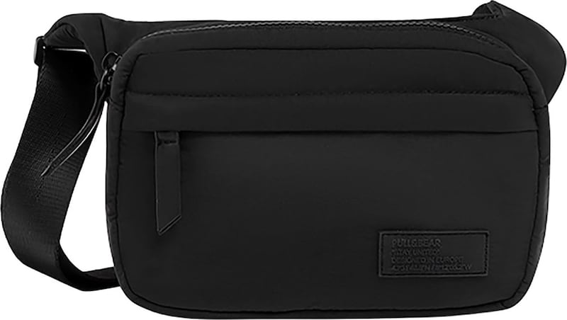 Pull&Bear Gürteltasche in Schwarz Pull&Bear Gürteltasche in Schwarz