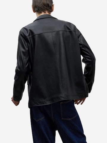 Adolfo Dominguez Between-Season Jacket in Black