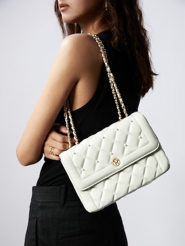 Victoria Hyde Handtasche 'Fondant Cake' in Weiß: Vorderseite