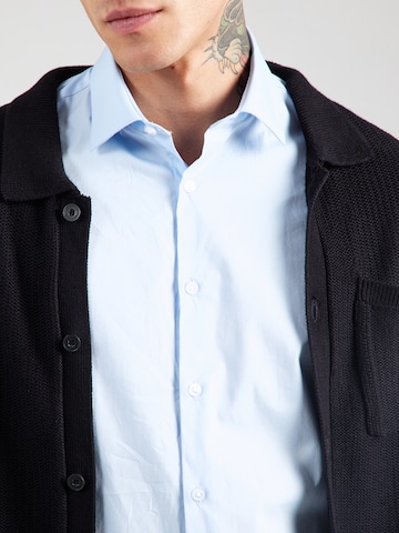 Slim fit Camicia 'ESNTL' di Calvin Klein in blu