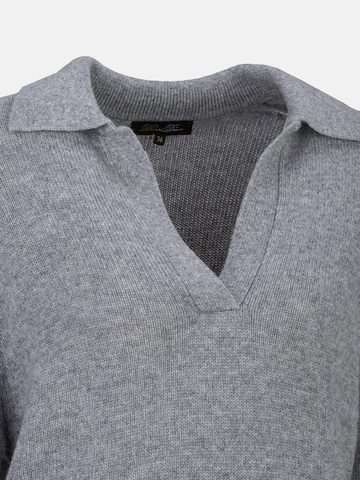 Dine'n'Dance Sweater 'Lilia' in Grey: front