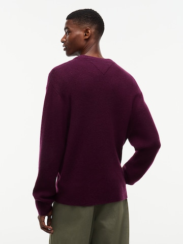 Tommy Jeans Sweater in Purple