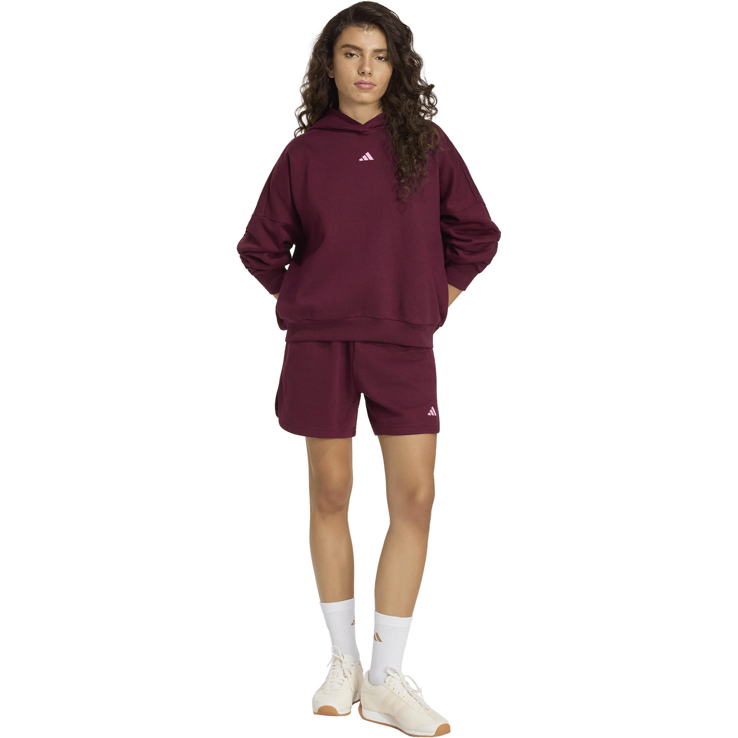 ADIDAS SPORTSWEAR - Camiseta deportiva 'Studio' en rojo