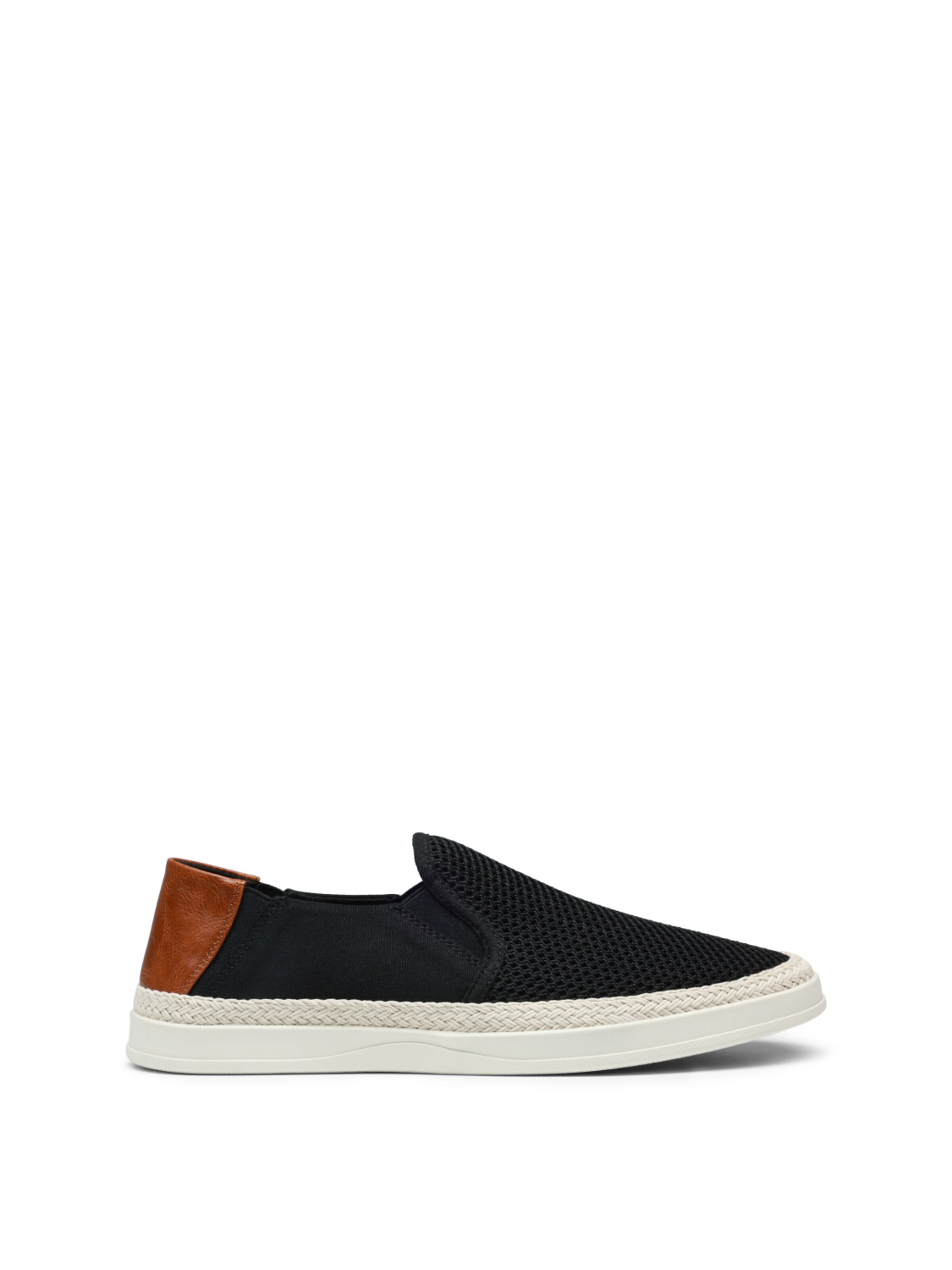 Scarpa slip-on di Bruno Marc in nero