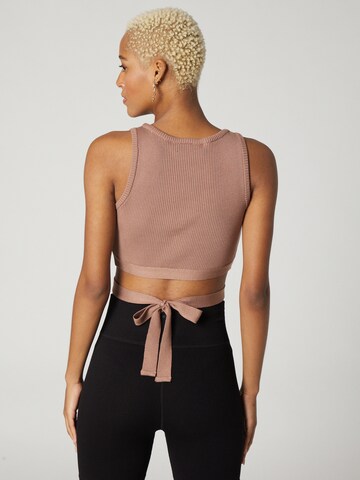 A LOT LESS Knitted Top 'Janina' in Brown