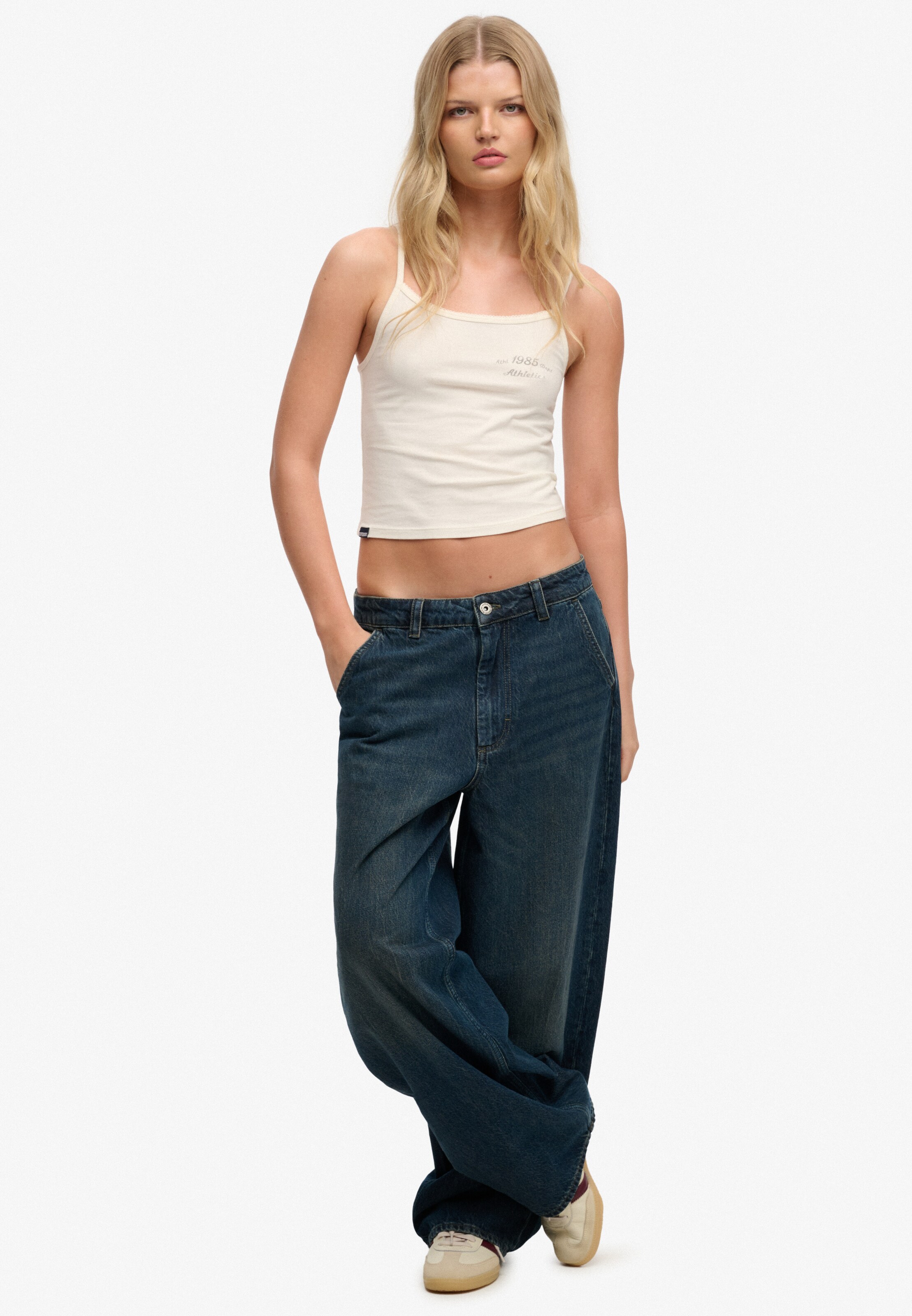 Haut 'Athletics Essentials' Superdry & Co en blanc