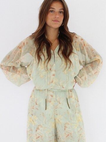 Honnête Atelier Blouse 'Gene blouse' in Groen: voorkant