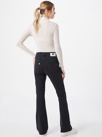 MUD Jeans Flared Jeans 'Hazen' i svart