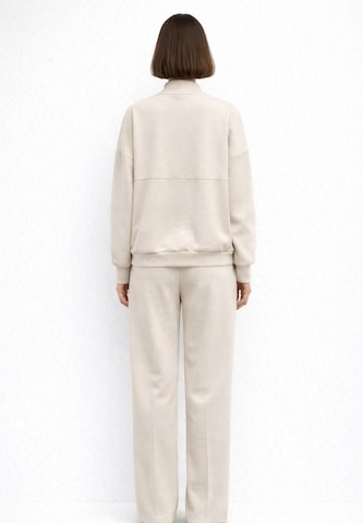 Elara Joggingpak in Beige
