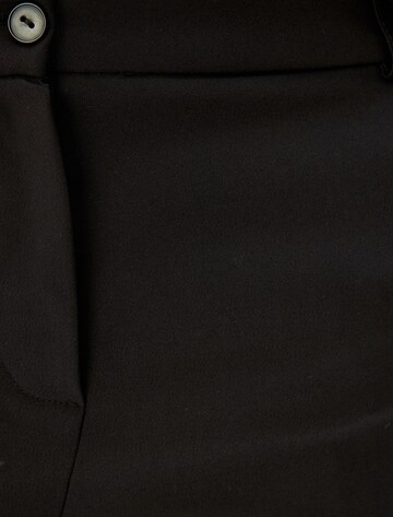 Koton Slimfit Chino in Zwart
