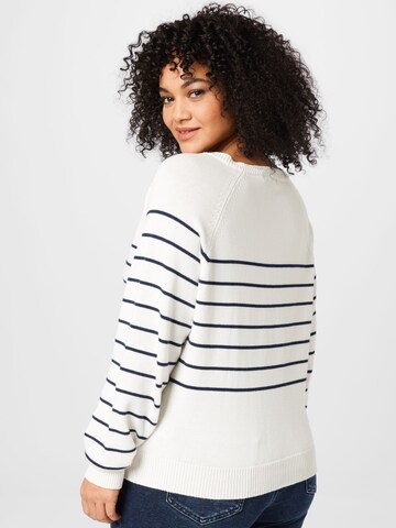 Pull-over 'Jorina' ABOUT YOU Curvy en bleu