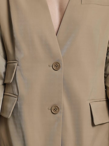 AEMMI Blazers in Beige
