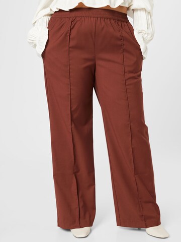 Wide Leg Pantalon à plis Cotton On Curve en marron : devant