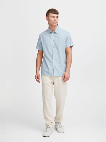 Coupe regular Chemise ' PETE ' !Solid en bleu