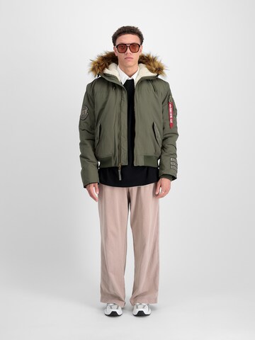 ALPHA INDUSTRIES Kurtka zimowa 'Arctic Guardians ' w kolorze zielony