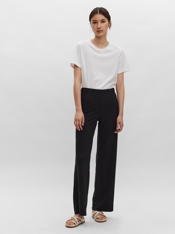 Regular Pantalon VERO MODA en noir