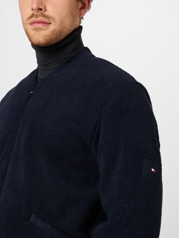 TOMMY HILFIGER Fleece jas in Blauw