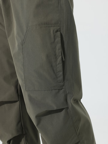 Youthup Loose fit Cargo Pants in Green