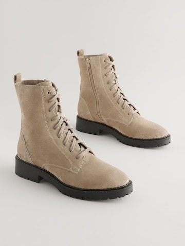 Next Schnürstiefel in Beige