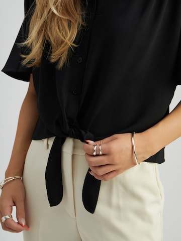 Camicia da donna 'Rosamund' di Peppercorn in nero