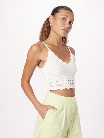 Gina Tricot Knitted Top 'Sadie' in White: front