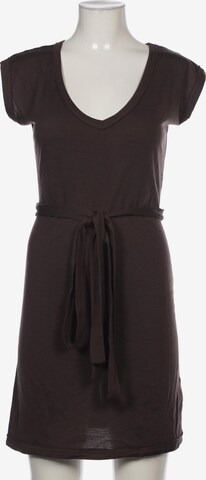 ICEBREAKER Dress in S in Brown: front