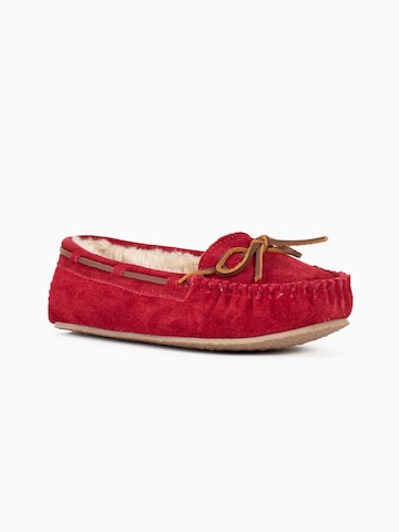 Minnetonka Házi cipő 'Cally' - piros
