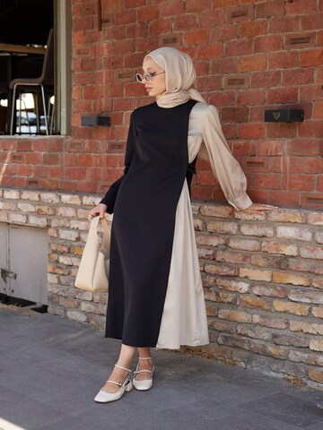 Robe Touche Prive en noir
